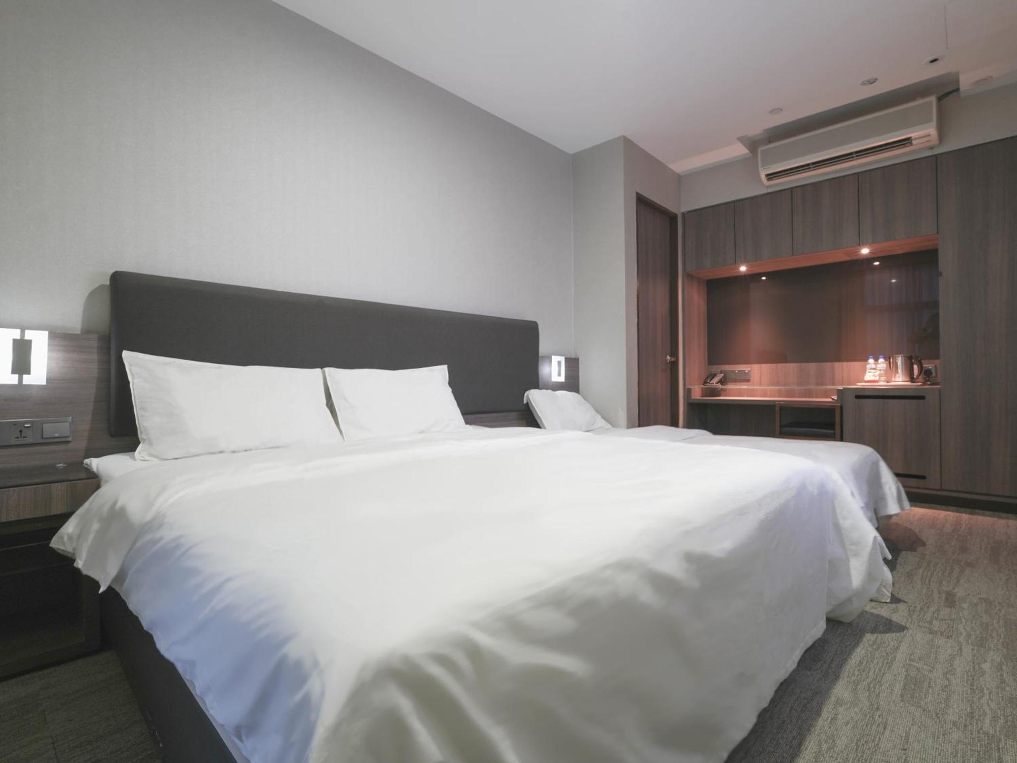 Amrise Hotel Kitchener Singapur Zewnętrze zdjęcie